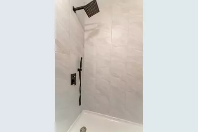 6218 W Foster Avenue, Chicago, IL 60630 - Photo 22