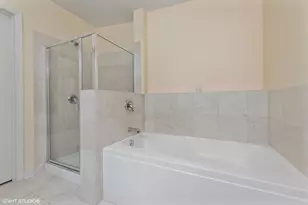 225 N Columbus Dr, Chicago, IL 60601 - Photo 22