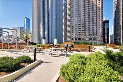 225 N Columbus Drive #6006, Chicago, IL 60601 - Photo 38