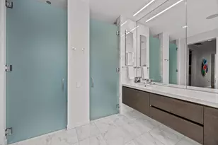 4 E Elm St, Chicago, IL 60611 - Photo 22