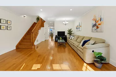 1042 W 34th Place, Chicago, IL 60608 - Photo 2