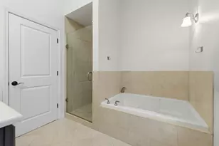 1042 W 34th Pl, Chicago, IL 60608 - Photo 16