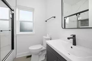 1942 Elmwood Ave, Berwyn, IL 60402 - Photo 8