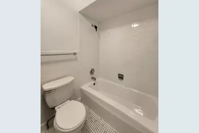 [Address not provided], Chicago, IL 60645 - Photo 16