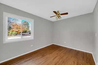 31 Wellington Avenue #1, Mundelein, IL 60060 - Photo 4