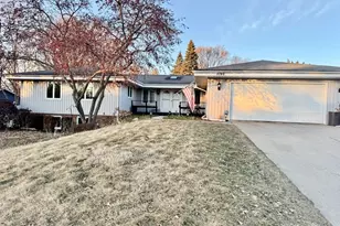 5746 Berwick Pl, Rockford, IL 61107 - Photo 2