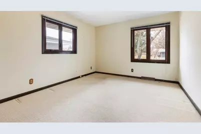 5746 Berwick Place, Rockford, IL 61107 - Photo 8