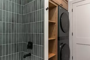 3317 N Avers Ave, Chicago, IL 60618 - Photo 18