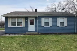 11 E Streamwood Blvd, Streamwood, IL 60107 - Photo 1