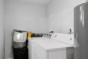 516 Dalhart Ave, Romeoville, IL 60446 - Photo 14