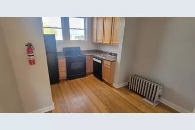 2922.5 N Sacramento Street #3E, Chicago, IL 60618 - Photo 4