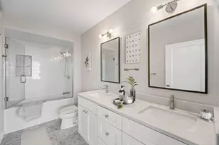 807 Davis St, Evanston, IL 60201 - Photo 8