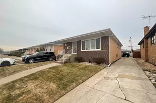 397 Saginaw Ave, Calumet City, IL 60409 - Photo 2