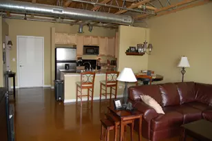 241 Main St, Bartlett, IL 60103 - Photo 4