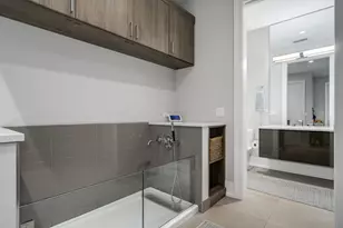 2035 N Orleans St, Chicago, IL 60614 - Photo 24