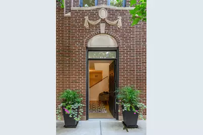 2035 N Orleans Street #M2, Chicago, IL 60614 - Photo 2