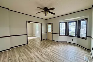 620 N D St, Monmouth, IL 61462 - Photo 10