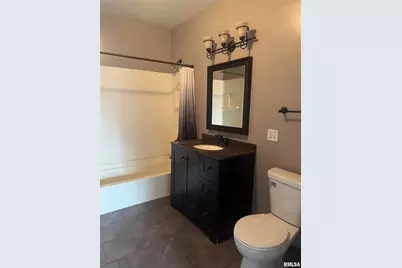 620 N D Street, Monmouth, IL 61462 - Photo 16