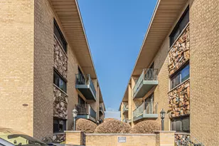 6870 N Northwest Hwy, Chicago, IL 60631 - Photo 18