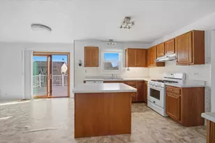 811 Phaeton Pl, Normal, IL 61761 - Photo 8