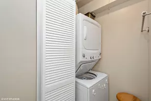 195 N Harbor Dr, Chicago, IL 60601 - Photo 10