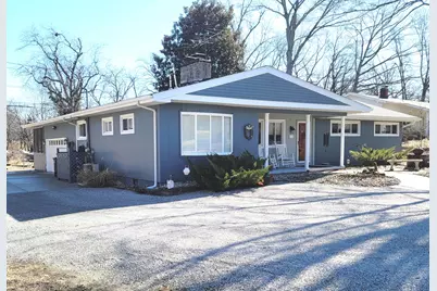 1110 N Franklin Street, Salem, IL 62881 - Photo 2