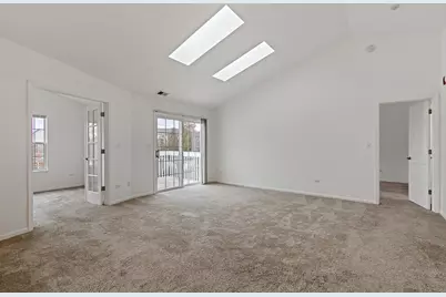 2604 Sheehan Court #204, Naperville, IL 60564 - Photo 2