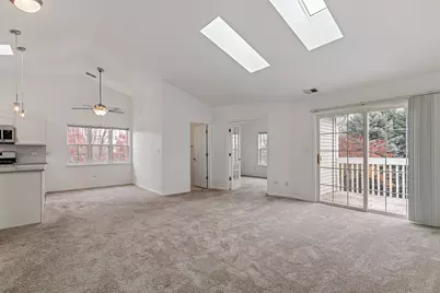 2604 Sheehan Court #204, Naperville, IL 60564 - Photo 4