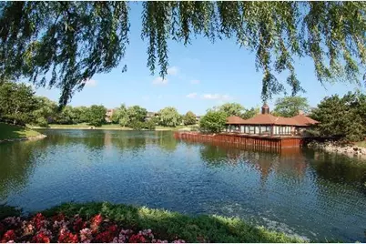 3 The Court Of Harborside #201, Northbrook, IL 60062 - Photo 18