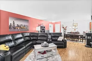 4704 Euclid Ave, Rolling Meadows, IL 60008 - Photo 4