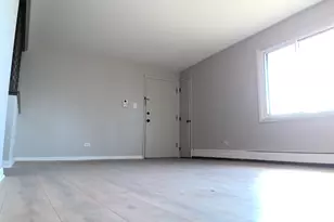 8800 W 76th Pl, Justice, IL 60458 - Photo 2