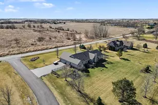 1744 E Offner Rd, Beecher, IL 60401 - Photo 4