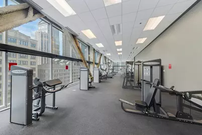 8 E Randolph Street #2107, Chicago, IL 60601 - Photo 10