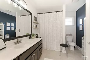 149 N Willowwood Dr, Oswego, IL 60543 - Photo 40