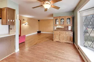 8334 N New England Ave, Niles, IL 60714 - Photo 6