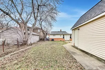 8334 N New England Avenue, Niles, IL 60714 - Photo 26