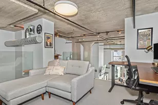 758 N Larrabee St, Chicago, IL 60654 - Photo 16