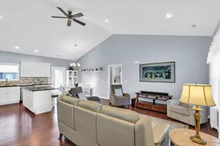 1611 E Vernon Dr, Urbana, IL 61802 - Photo 8