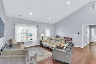 1611 E Vernon Dr, Urbana, IL 61802 - Photo 10