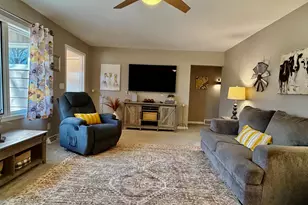 21186 Mathew Rd, Sterling, IL 61081 - Photo 8