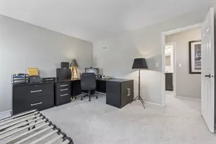 962 Thompson Blvd, Buffalo Grove, IL 60089 - Photo 30