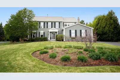 17945 W Pond Ridge Circle, Gurnee, IL 60031 - Photo 1