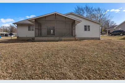 614 S Irving Street, Monticello, IL 61856 - Photo 32