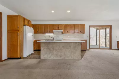 614 S Irving Street, Monticello, IL 61856 - Photo 10