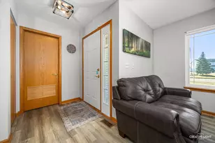 1512 Birch Ln, South Elgin, IL 60177 - Photo 2