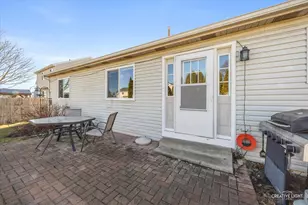 1512 Birch Ln, South Elgin, IL 60177 - Photo 14