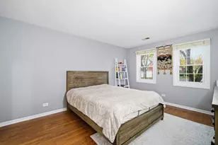 1345 E Evergreen Dr, Palatine, IL 60074 - Photo 14