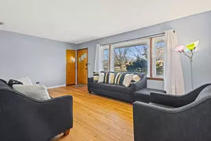 5901 108th Pl, Chicago Ridge, IL 60415 - Photo 6