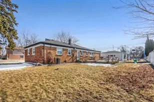 5901 108th Pl, Chicago Ridge, IL 60415 - Photo 2