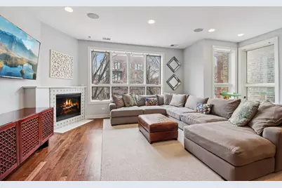 3929 N Ashland Avenue #2, Chicago, IL 60613 - Photo 6